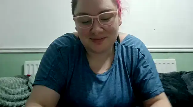 Bustycurves online show from December 1, 4:29 pm