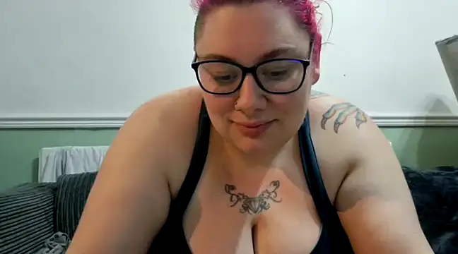 Bustycurves online show from December 8, 9:41 pm