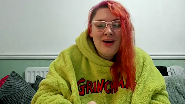 Bustycurves online show from December 23, 9:08 pm