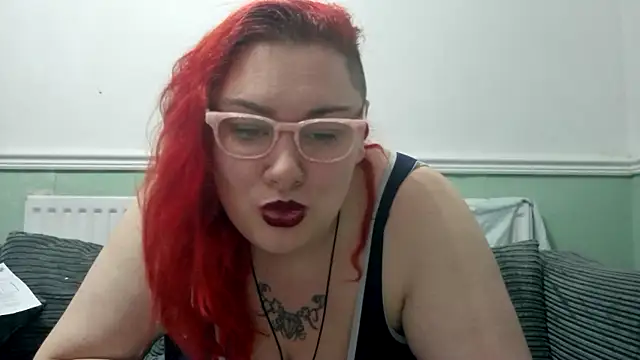 Bustycurves online show from February 14, 10:04 pm