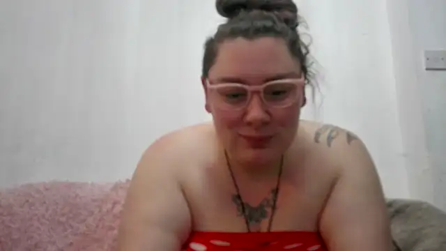 Bustycurves online show from December 16, 9:42 pm