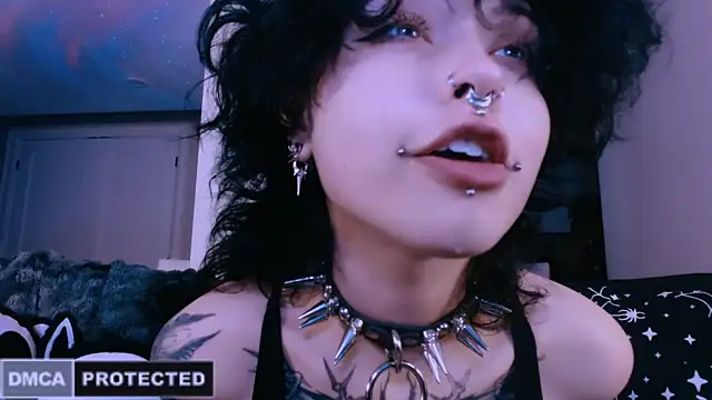 NaughtyLittleFox online show from March 30, 5:30 am