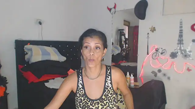 Snapshot of brigitht chatting on November 5, 9:26 pm brigitht online show from November 5, 9:26 pm