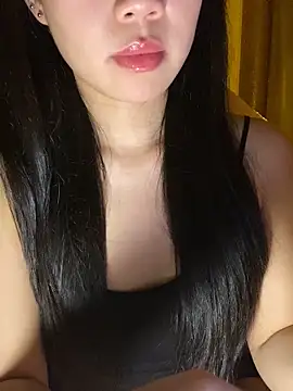 Snapshot of minmin2kk5 chatting on November 8, 7:34 pm minmin2kk5 online show from November 8, 7:34 pm