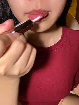 Snapshot of minmin2kk5 chatting on November 16, 2:33 pm minmin2kk5 online show from November 16, 2:33 pm