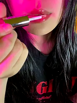 Snapshot of minmin2kk5 chatting on November 29, 5:54 am minmin2kk5 online show from November 29, 5:54 am