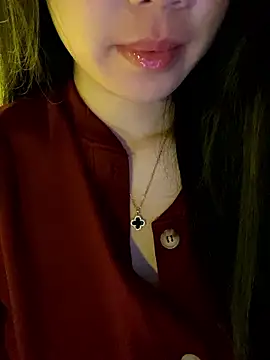 Snapshot of minmin2kk5 chatting on January 12, 4:34 pm minmin2kk5 online show from January 12, 4:34 pm