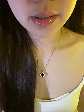 Snapshot of minmin2kk5 chatting on February 7, 2:54 pm minmin2kk5 online show from February 7, 2:54 pm