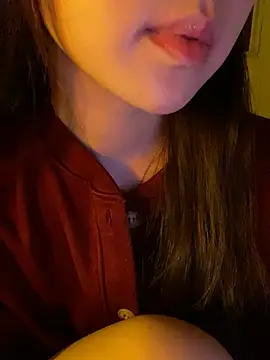 Snapshot of minmin2kk5 chatting on February 28, 4:08 pm minmin2kk5 online show from February 28, 4:08 pm