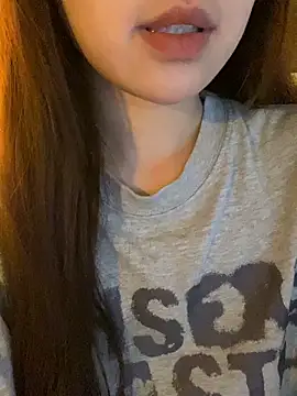 minmin2kk5 online show from March 18, 2:53 pm