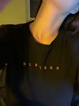 minmin2kk5 online show from March 31, 6:14 am