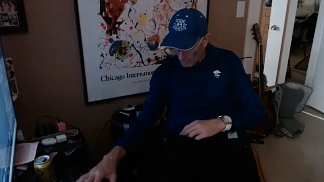 Snapshot of Richard_Dixon chatting on July 25, 5:38 am Richard Dixon online show from July 25, 5:38 am