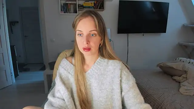 Snapshot of violet_blue_eyes chatting on October 8, 7:17 am violet blue eyes online show from October 8, 7:17 am