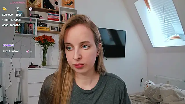 violet blue eyes online show from April 9, 1:27 pm