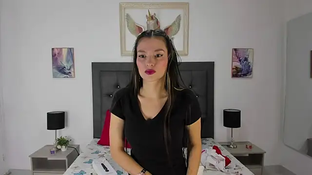 manu lara online show from November 10, 11:53 am