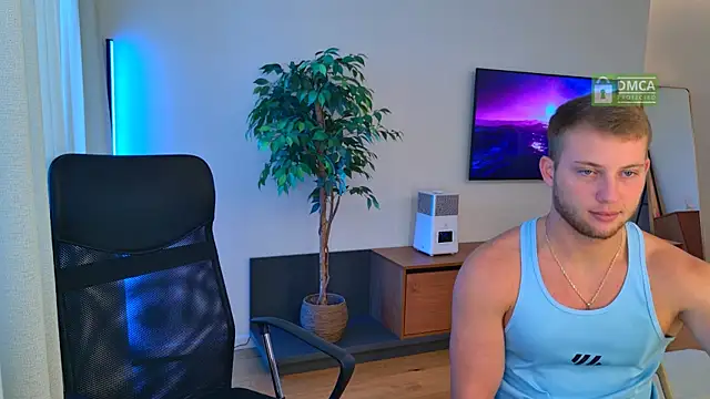 Jony and Jessica online show from June 14, 4:47 am