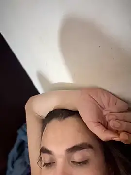 saracaball  online show from November 9, 7:56 pm