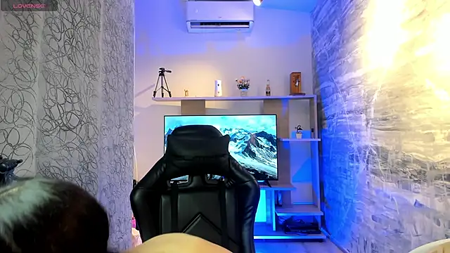 saracaball  online show from February 22, 4:57 am