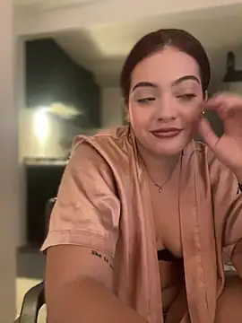 Chloee Evans1 online show from February 1, 1:23 am