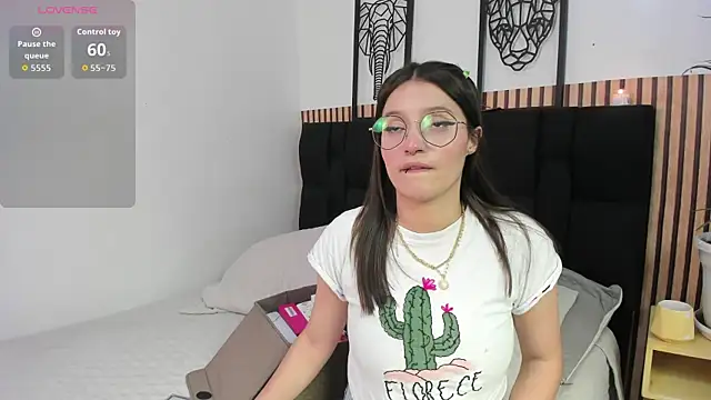 Elecktra sweet online show from November 6, 7:48 pm