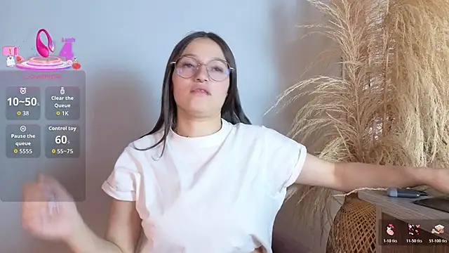 Snapshot of Elecktra_sweet chatting on February 7, 7:28 pm Elecktra sweet online show from February 7, 7:28 pm