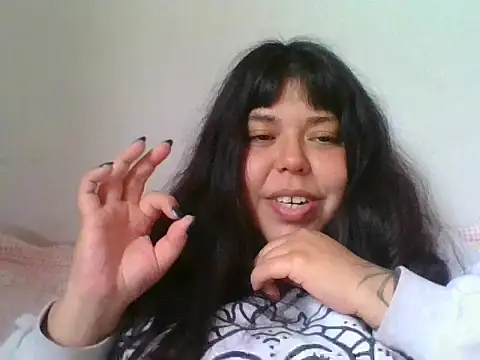 Snapshot of scarletttlove chatting on June 13, 6:17 pm scarletttlove online show from June 13, 6:17 pm