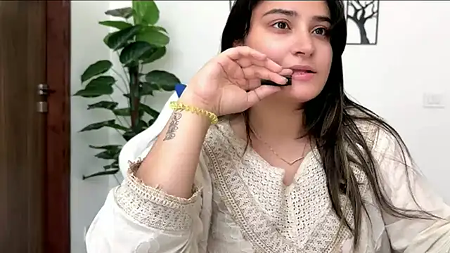 demieliss online show from April 20, 6:49 am