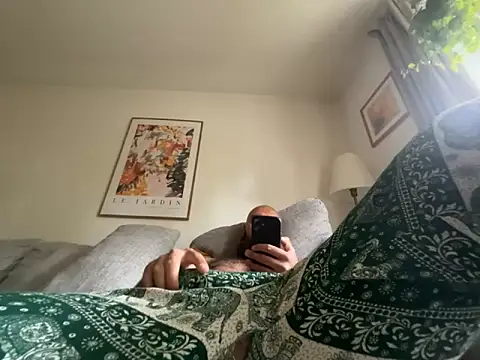 Banana Boy online show from May 31, 2:02 pm