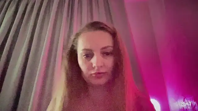 Snapshot of Viola_sweet chatting on October 29, 8:49 am Viola sweet online show from October 29, 8:49 am