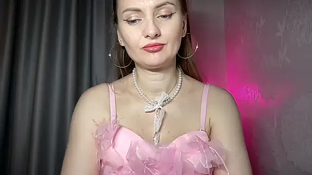 Snapshot of Viola_sweet chatting on November 26, 7:37 pm Viola sweet online show from November 26, 7:37 pm