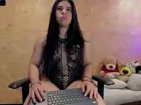 Biancastrongg online show from January 8, 1:32 am