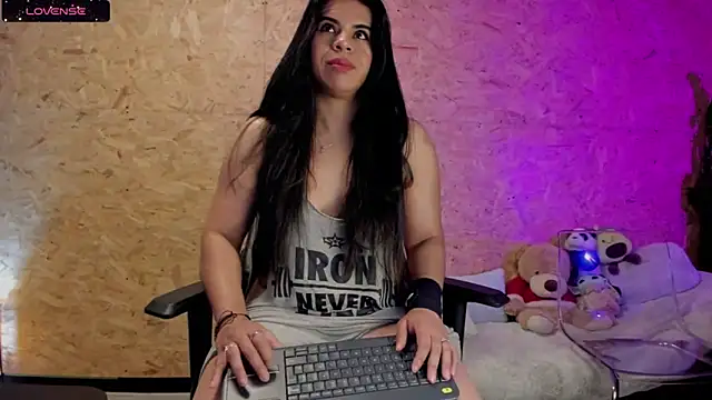 Biancastrongg online show from March 4, 2:27 am