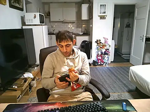 mihaimichael online show from October 12, 5:45 pm