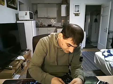 mihaimichael online show from October 13, 6:52 pm