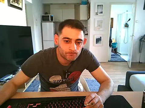 mihaimichael online show from May 1, 3:49 pm