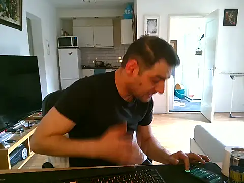 mihaimichael online show from May 21, 9:16 am