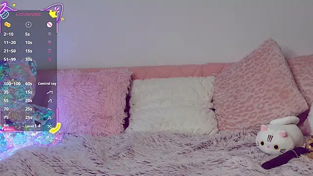 Snapshot of nora_the_strange chatting on October 14, 1:23 pm nora the strange online show from October 14, 1:23 pm