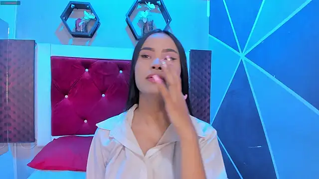 Snapshot of Karoll014 chatting on October 9, 11:52 am Karoll014 online show from October 9, 11:52 am