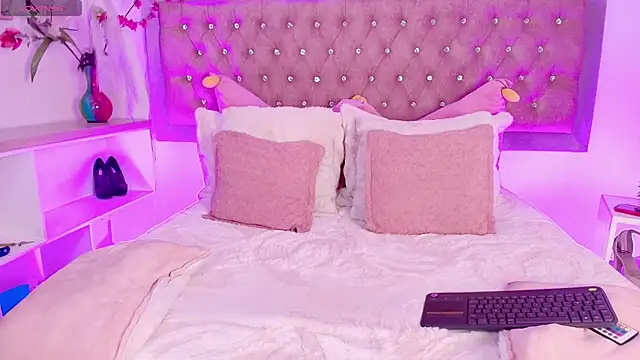 Tayzon Foxxx online show from December 5, 12:58 pm