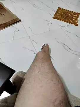 ARYANAVAILABLE online show from November 20, 4:07 pm