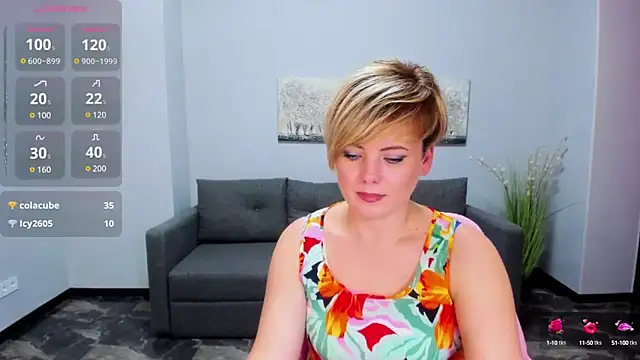 Snapshot of Julia_Wilsone chatting on February 8, 9:56 am Julia Wilsone online show from February 8, 9:56 am
