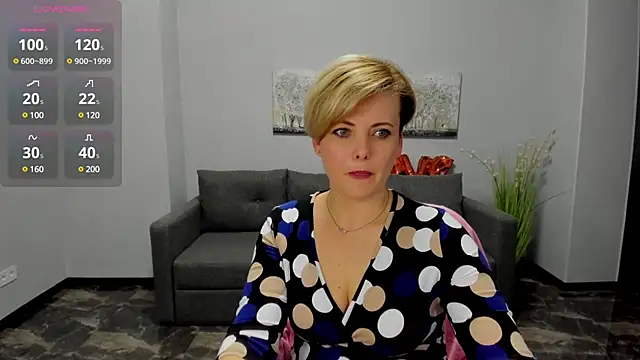 Snapshot of Julia_Wilsone chatting on February 18, 4:26 pm Julia Wilsone online show from February 18, 4:26 pm