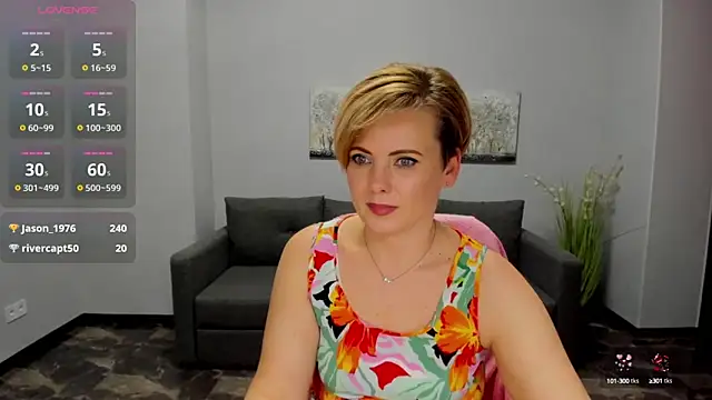 Snapshot of Julia_Wilsone chatting on March 1, 9:51 am Julia Wilsone online show from March 1, 9:51 am