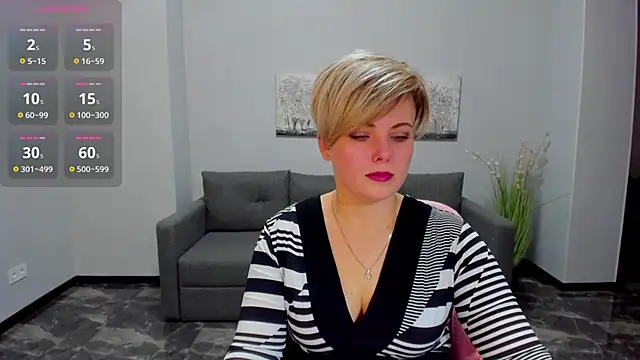 Snapshot of Julia_Wilsone chatting on March 4, 12:33 pm Julia Wilsone online show from March 4, 12:33 pm