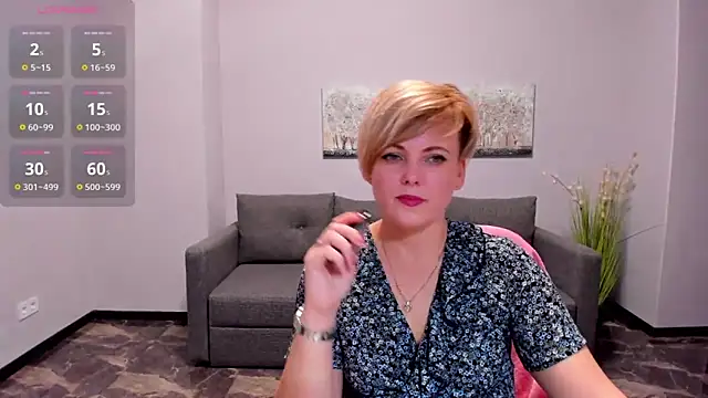 Snapshot of Julia_Wilsone chatting on March 12, 12:57 pm Julia Wilsone online show from March 12, 12:57 pm