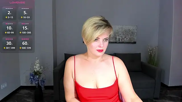 Snapshot of Julia_Wilsone chatting on September 23, 12:19 pm Julia Wilsone online show from September 23, 12:19 pm