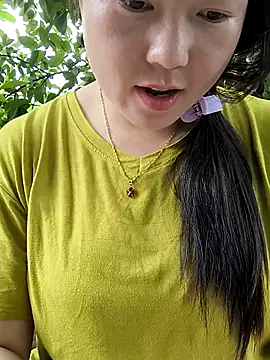 Snapshot of Sweetlove_77 chatting on October 14, 2:23 am Sweetlove 77 online show from October 14, 2:23 am