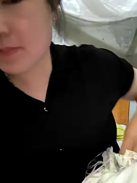 Snapshot of Sweetlove_77 chatting on October 20, 1:44 pm Sweetlove 77 online show from October 20, 1:44 pm