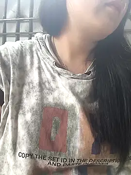 Snapshot of Sweetlove_77 chatting on November 10, 6:34 am Sweetlove 77 online show from November 10, 6:34 am