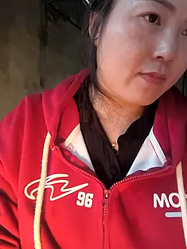 Snapshot of Sweetlove_77 chatting on November 12, 6:36 am Sweetlove 77 online show from November 12, 6:36 am